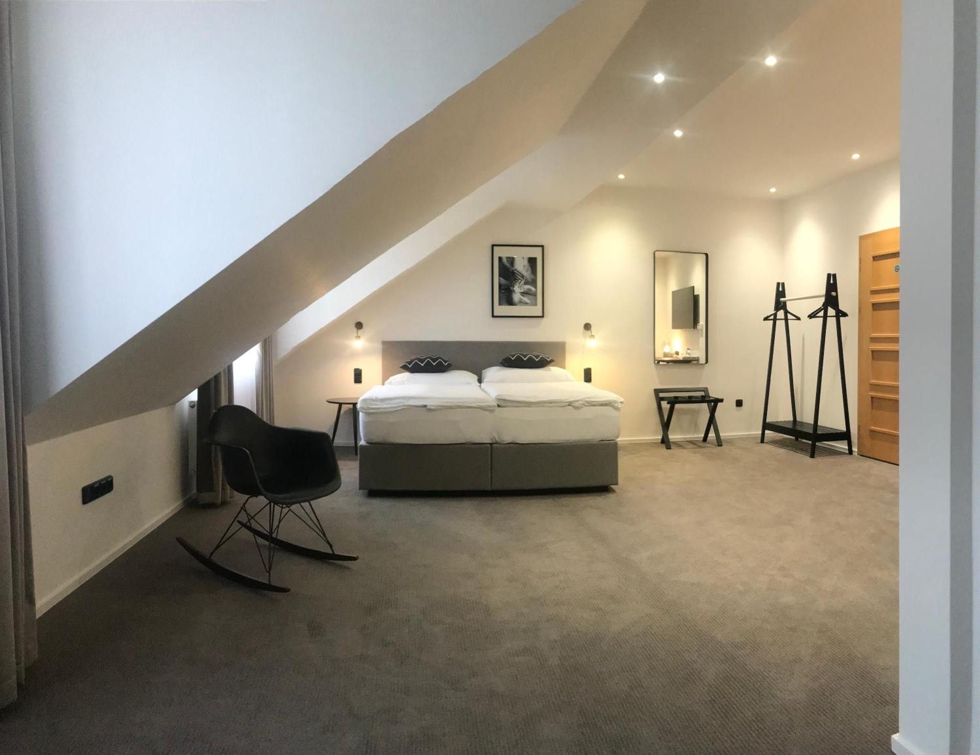 Rozmaryn Hotel B&B Раковник Экстерьер фото